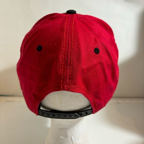 🛍️3/$30 Marvel Deadpool black and red SnapBack baseball cap hat - Picture 2 of 11